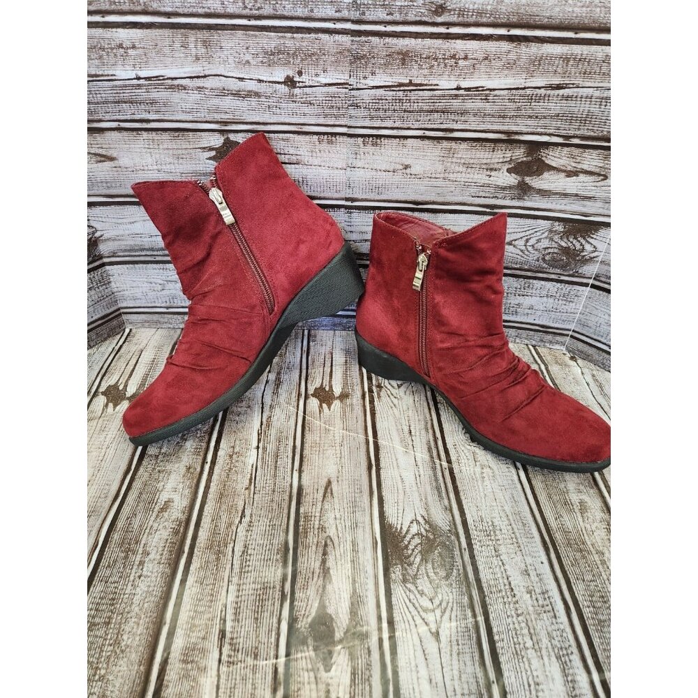 Serene Island Women 10 Red Suede Side Zip Slouch Bootie wedge Chic Boss Babe